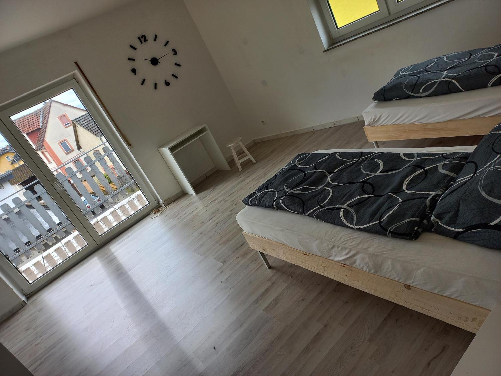 Modern Hoteliving Giessen Room photo